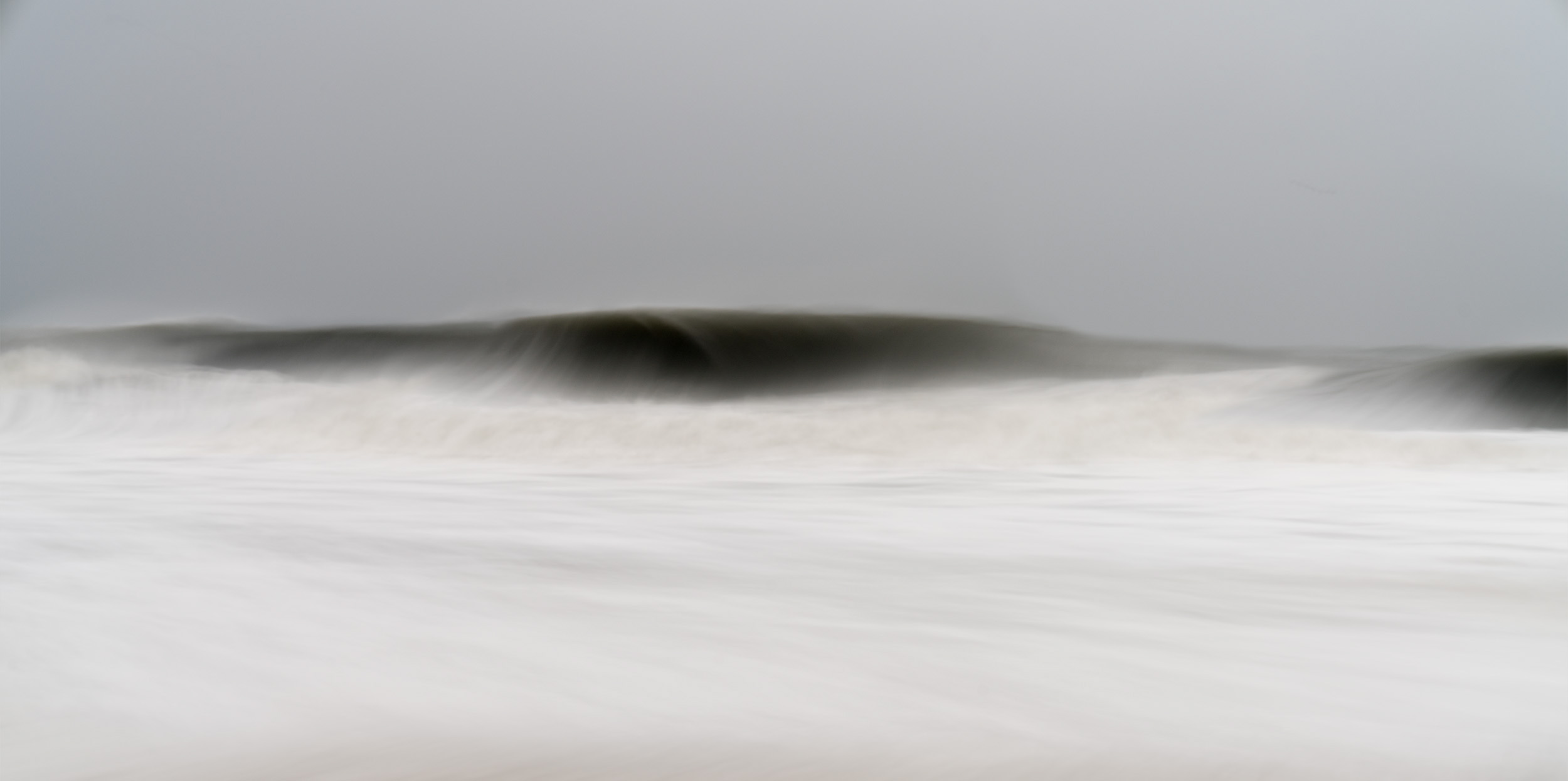 A photograph of an ocean wave.