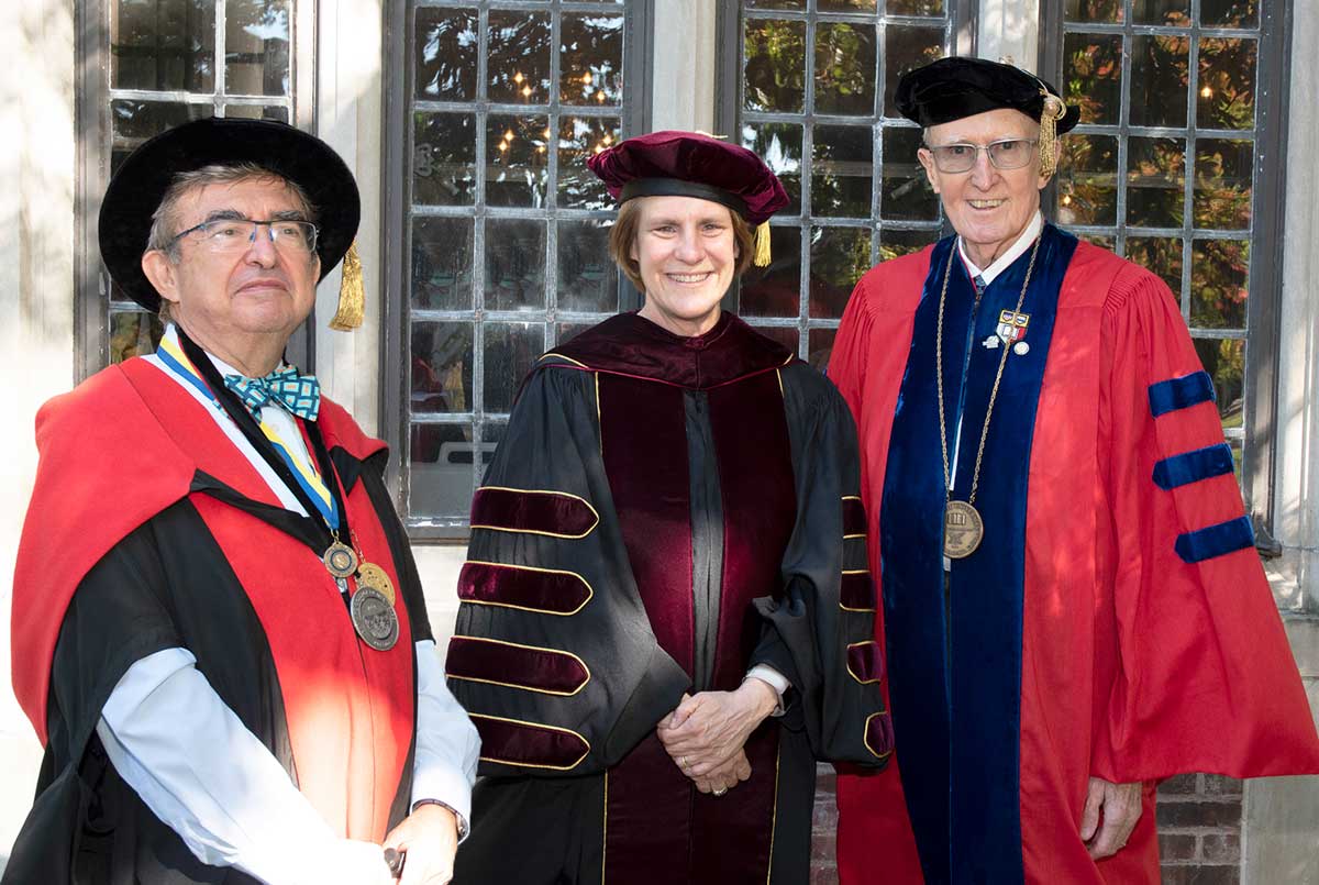 President Jebb standing with former RCNJ President Mercer and Scott