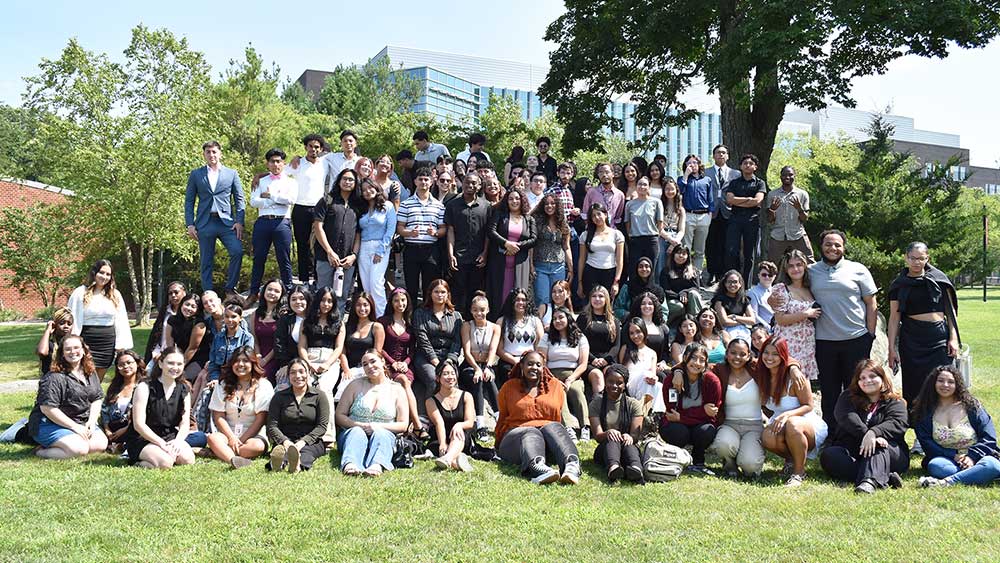 Large group of Ramapo College EOF outside on campus on a sunny day in August