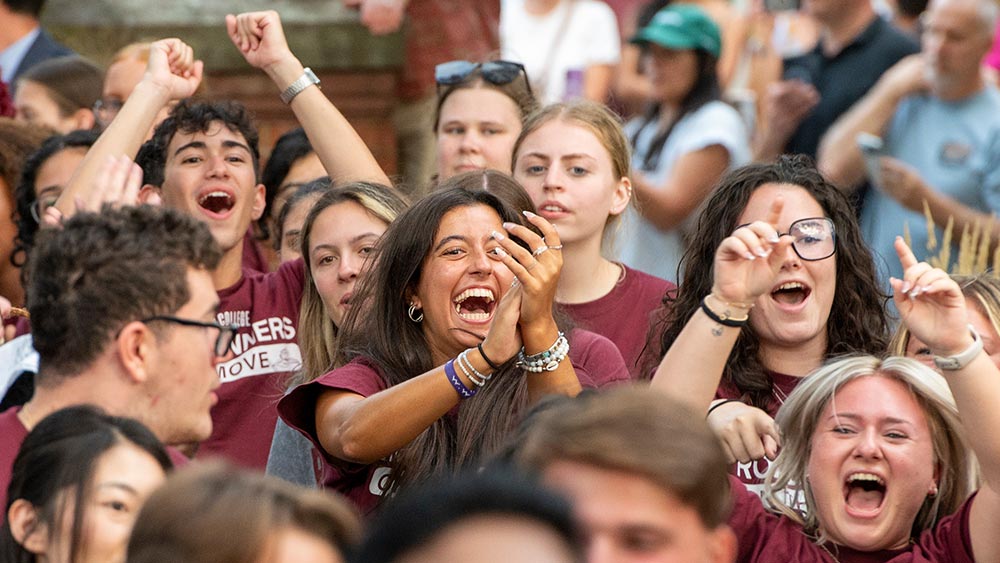 Fast-Facts-Class-2025_fall2025-home Crowd of Ramapo College students cheering during incoming arching