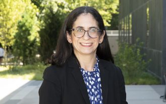 Headshot of Dr. Jessica Saunders outside