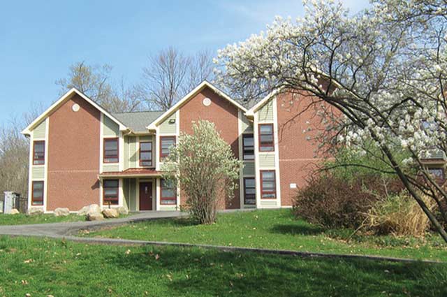 College Park Apartments Exterior 