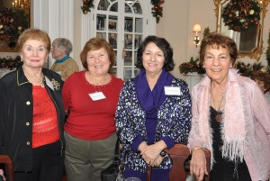 Retired faculty and staff enjoy time together as they are hosted by President Mercer at the Havemeyer House 3